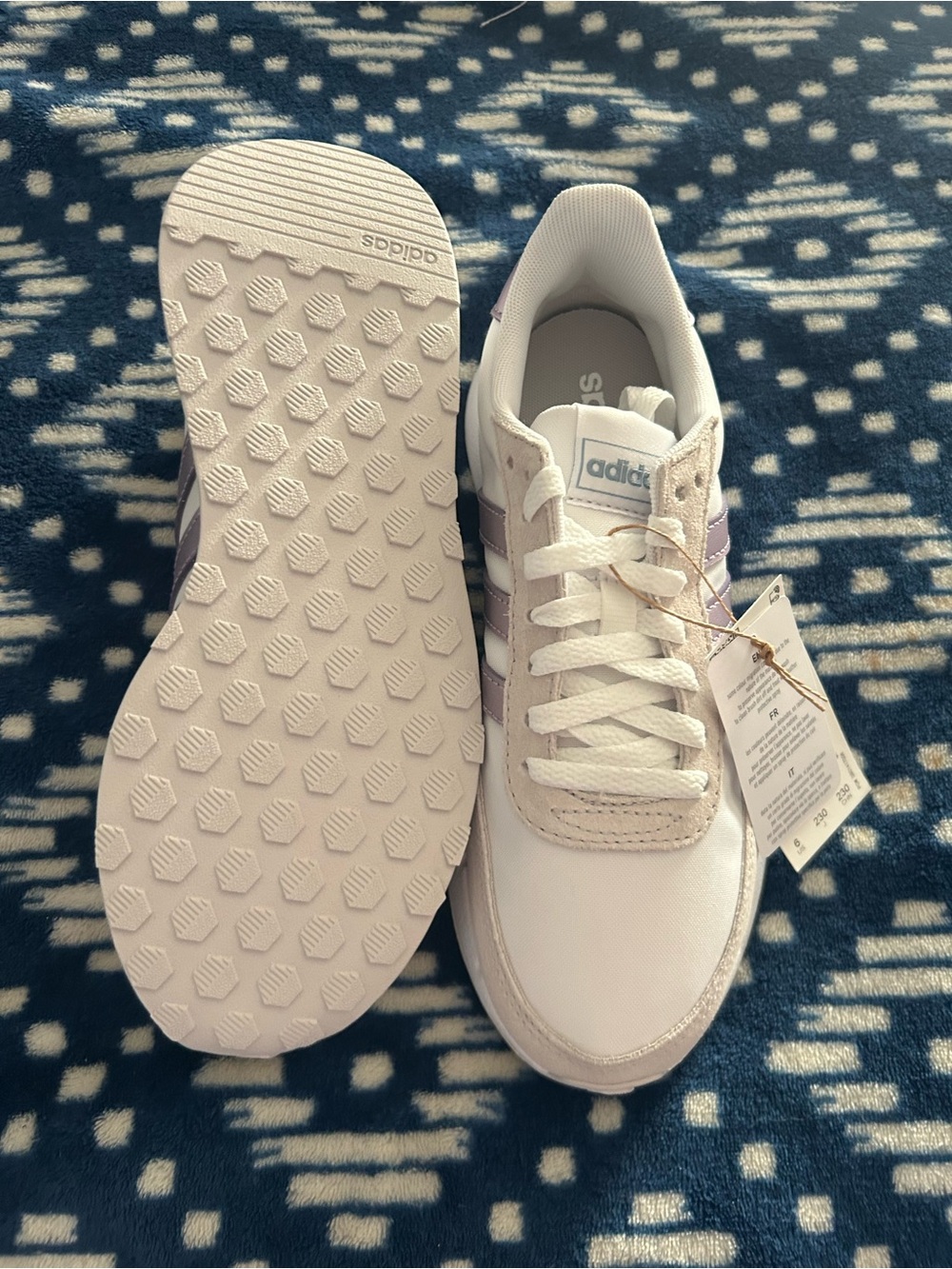 adidas Women’s White Sneakers with Light Pink Stripes - Picture 8 of 8